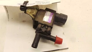 00 01 02 03 Toyota Tundra Vacuum Switching Valve 25860-50100 - Picture 1 of 12