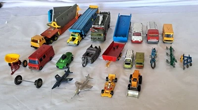 Auflösung.Fundzustand.Konvolut mit alten Modellautos-Siku,Matchbox,usw-Bastler- - Bild 1 von 4