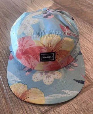Genuine Volcom adjustable Hawaiian Print  hat - Skate/Surf - Image 1 of 4