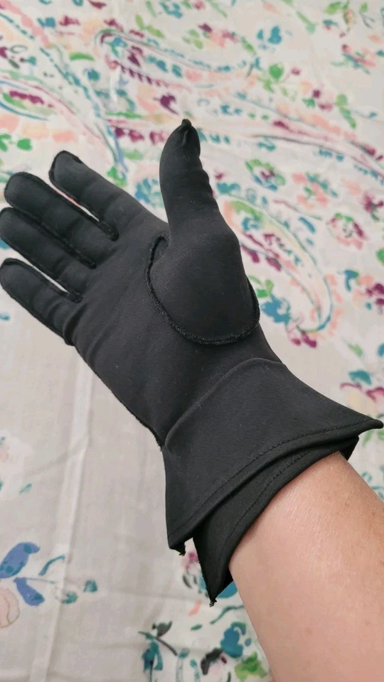 Guantes negros vintage años 40 M Foto 1 de 4