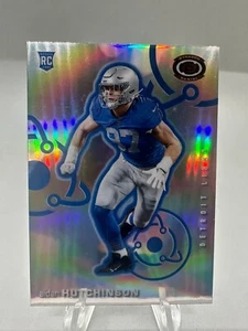 2022 Panini Chronicles Dynagon Aidan Hutchinson RC Silver Prizm D-10 Lions 🔥 - Foto 1 di 2