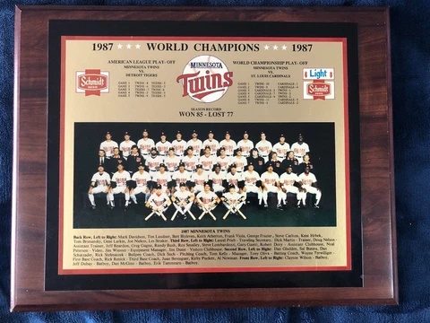 1987 Minnesota Twins World Series Championship Team Photo Plaque Schmidt Beer Cover