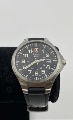 Relógio de pulso Victorinox Swiss Army 24126 aço inoxidável campo quartzo (não testado) - Imagem 1 de 4