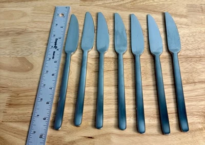 7 Cuchillos de Cena Sólidos Ikea DATA Inoxidable 8 7/8" Foto 1 de 4