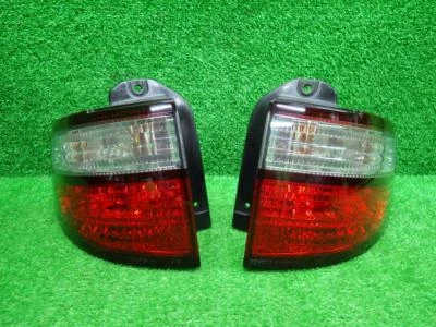 Juego de luces traseras JDM 00-03 Toyota Estima Previa ACR30 ACR40 OEM Foto 1 de 3