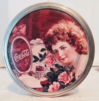 Joias vintage de Coca-Cola em lata muito bom estado usado - Imagem 1 de 4