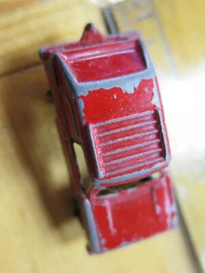 JUGUETE TOOTSIE VINTAGE EE. UU. COCHE DE CONEJO ROJO - Imagen 1 de 8