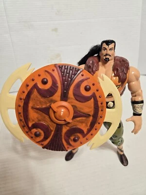 Figura de acción Kraven The Hunter Marvel 1994 de colección con escudo Foto 1 de 4