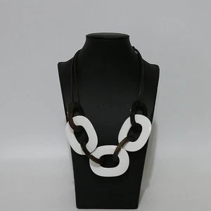 Hermes KARAMBA BOIS LAQUE WHITE BLOCK NECKLACE - Picture 1 of 4
