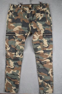 True Religion Cargo Camo Jeans Mens 34 Canvas (ACTUAL SIZE 34x33) - Picture 1 of 15
