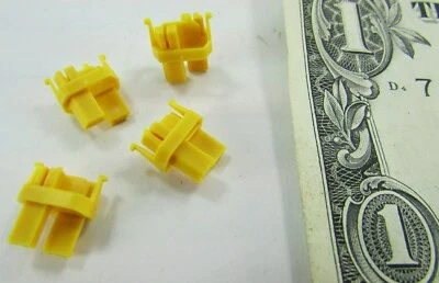 Lot 50 Tyco Z-Pack Series Connector Backplane Coding Keys 1278 Yellow 5-100526-6 - Image 1 of 4