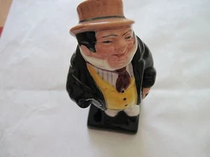 Royal Doulton Figurine DICKENS SERIES CAPTAIN CUTTLE  4-1/4" Tall  - Picture 1 of 3