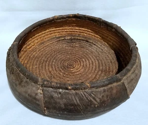 Cesta tribal tejida árabe beduina de 21" lrg con solapas cosidas a mano de piel de camello - Imagen 1 de 10