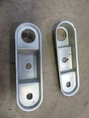 1959 Ford Galaxie Fairlane painel interno interruptor placas de montagem traseira  - Imagem 1 de 2