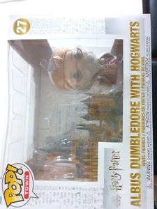 Funko Pop Town 27 ALBUS DUMBLEDORE WITH HOGWARTS Harry Potter - Bild 1 von 6
