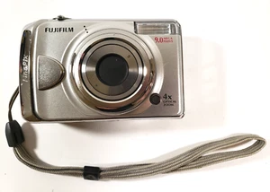 Fujifilm FinePix A920 9.0MP Silver Compact Digital Camera 4x Optical Zoom Tested - Picture 1 of 20