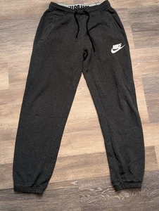 Pantalones deportivos Nike para hombre pequeños negros de vellón con logotipo de gimnasio Just Do It - Imagen 1 de 9