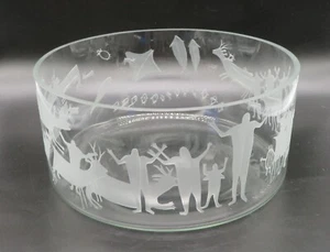 Cuenco tallado en vidrio artístico indígena artista de caza firmado - Imagen 1 de 19