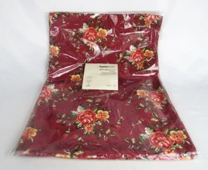 Homesmart Red Floral Table Linen Set 4 Placemat 1 Table Runner Poly Blend - NEW - Picture 1 of 4