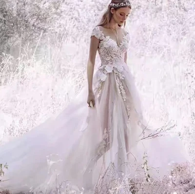 Elegant Wedding Dresses 3D Floral Short Sleeves Tulle A-line Bridal Gowns Train - Image 1 of 4