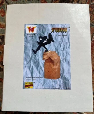 Attakus Spider-Man Disfraz Negro Sobre Gárgola Estatua Sin usar, en caja 252/8888 1997 Increíble Foto 1 de 4