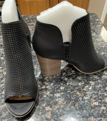 Soda Women's Black Heel Bootie Shoes Size 8.5 US - Image 1 of 4