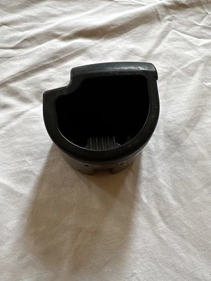 Оригинальная черная вставка пепельницы для Mazda Miata MX-5 NB2 2001–2005 годов выпуска N067-64-660 01–05 - Изображение 1 из 4