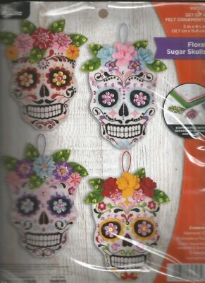 Kit de apliques de adornos de fieltro Bucilla conjunto de 4 calaveras de azúcar florales 89726E Foto 1 de 4