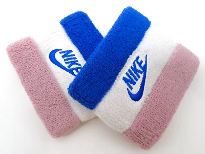 Pulseras Nike para hombre Terry blanco/raíz loca/juego real Foto 1 de 4