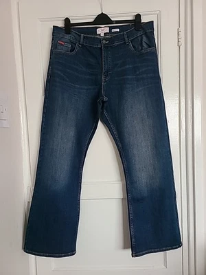 Lee Cooper Originals Mid Blue Demin Stretch Boocut Jeans W38 L32 - Image 1 of 4