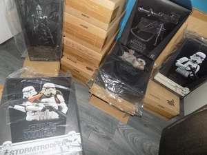 Hot Toys Stormtrooper 2 PACK Snowtrooper Rey BB8 MMS 393 397 337 394 - Picture 1 of 12
