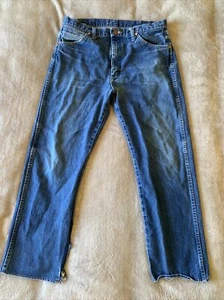 Vintage Wrangler 13MWZ Jeans Mens 35x30 (Fits 33x27) Bootcut Straight Distressed - Picture 1 of 16
