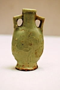 Antique Chinese Celadon Glazed Snuff Bottle Double Handles Floral Design Qing Er - Picture 1 of 6