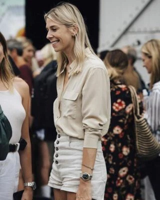 Camisa de seda caramelo (beige) nueva con etiquetas Equipment Signature talla XS, S, M $228 Foto 1 de 4