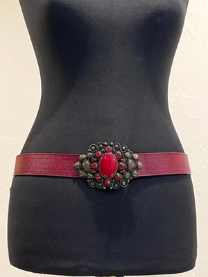 Винтажный женский ремень Sangiorgio с украшенной драгоценными камнями пряжкой из красной кожи готический вестерн - Изображение 1 из 4