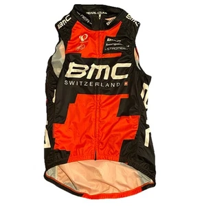 Men’s 2013 Pearl Izumi BMC Pro Cycling Wind Vest, Red, Size Small - Picture 1 of 3