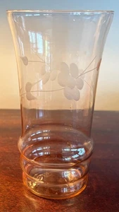 Rosa Dunbar Depression Glas mit geätztem Blumenmuster mundgeblasen #200 - Bild 1 von 1