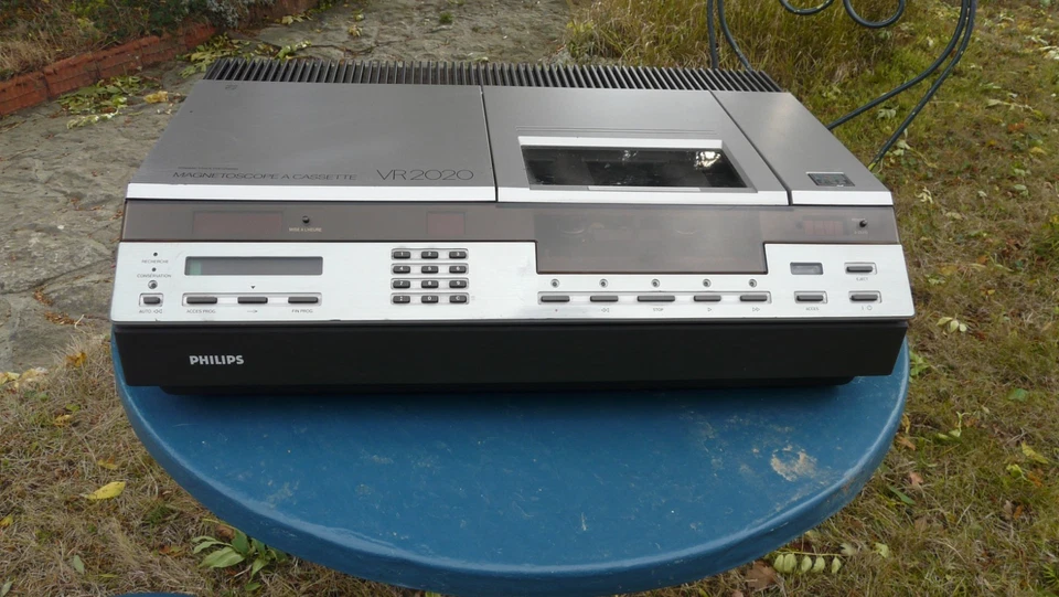 MAGNETOSCOPE V 2000 PHILIPS VR 2020 - Photo 1/3