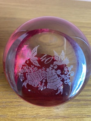 Large Caithness 40th Wedding Anniversary Paperweight. - Image 1 of 2