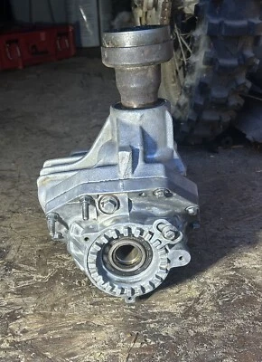 03-07 Volvo XC70 Angle Gear  - Image 1 of 4