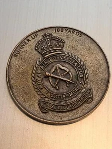 Vintage RAF 100yds Leichtathletik-Medaille von Cottesmore Royal Air Force Station - Bild 1 von 2