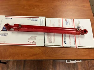 TYM Tractor Loader Bucket Hydraulic Cylinder 227905-100108 - Picture 1 of 8