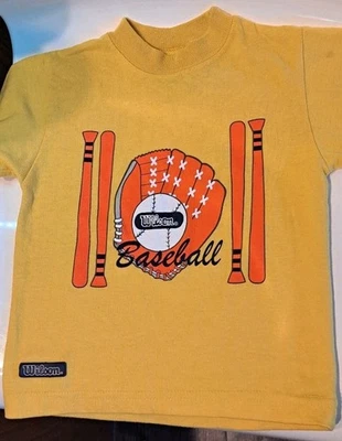 Винтажный WILSON бейсбол Baby футболка размер 24 MO ребенка ясельного возраста мальчиков желтый золотой цвет - Изображение 1 из 4