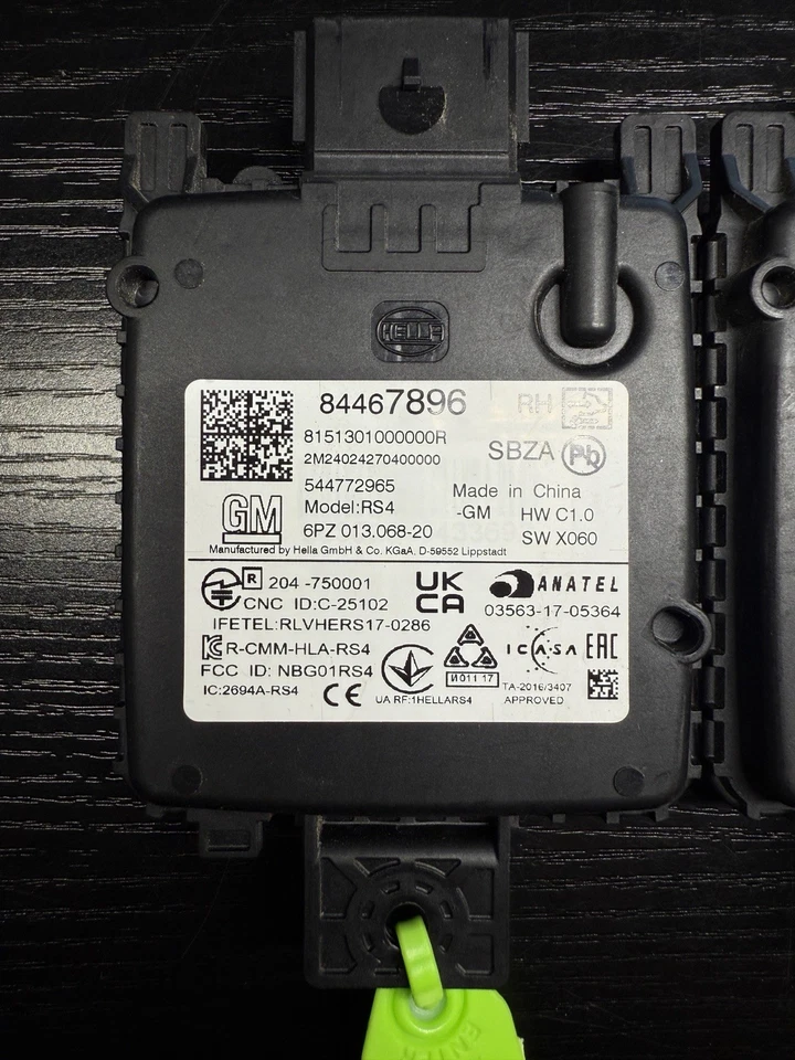 OEM 2020 2021 2022 2023 Buick Encore Blind Spot Radar Sensor Module 84467896 - Image 1 of 1