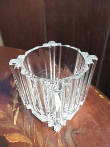 Candelabro de cristal acanalado Studio Nova vintage de 2 3/4" de alto x 2 1/2" de ancho - Imagen 1 de 8