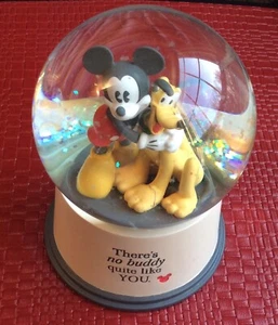 Disney Mickey Mouse und Pluto Buddies Hallmark Schneekugel Schneekugel Best Friends - Bild 1 von 3