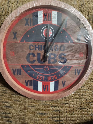 Chicago Cubs Barrel Wall Clock Wood Foco USA Cover