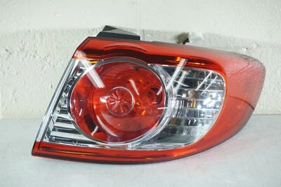 2010-2011-2012 HYUNDAI SANTA FE RIGHT OUTER TAILLIGHT HALOGEN OEM - Image 1 of 4