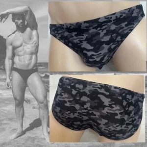 Todd Sanfield Swim Suit Medium runs small 31-33" waist Gently worn 80% nylon - Picture 1 of 5