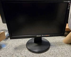 ASUS VW161D Mini Monitor VGA VESA 15,6" Widescreen 39,60cm - Bild 1 von 6